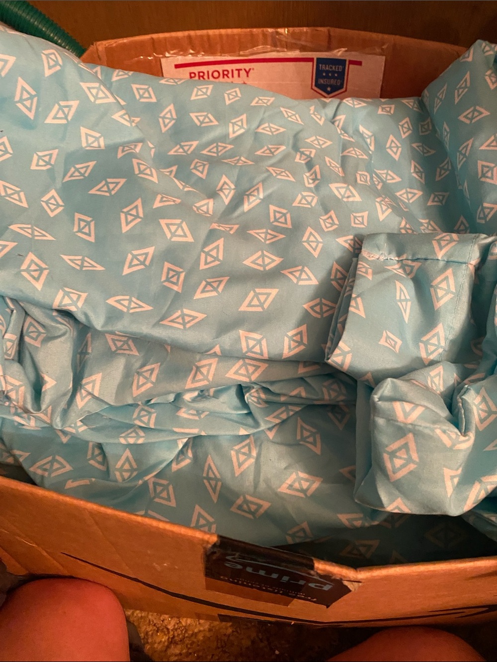 Light Blue Patterned sheet set. Fill size. Name- rampage